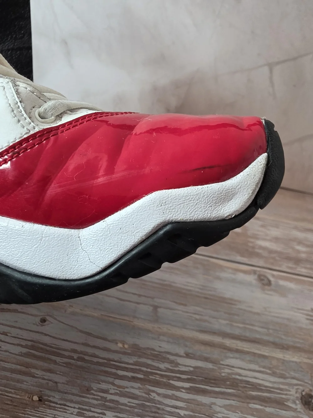 Air Jordan Big Kids Sz 6.5 Basketball Shoes - White & Red